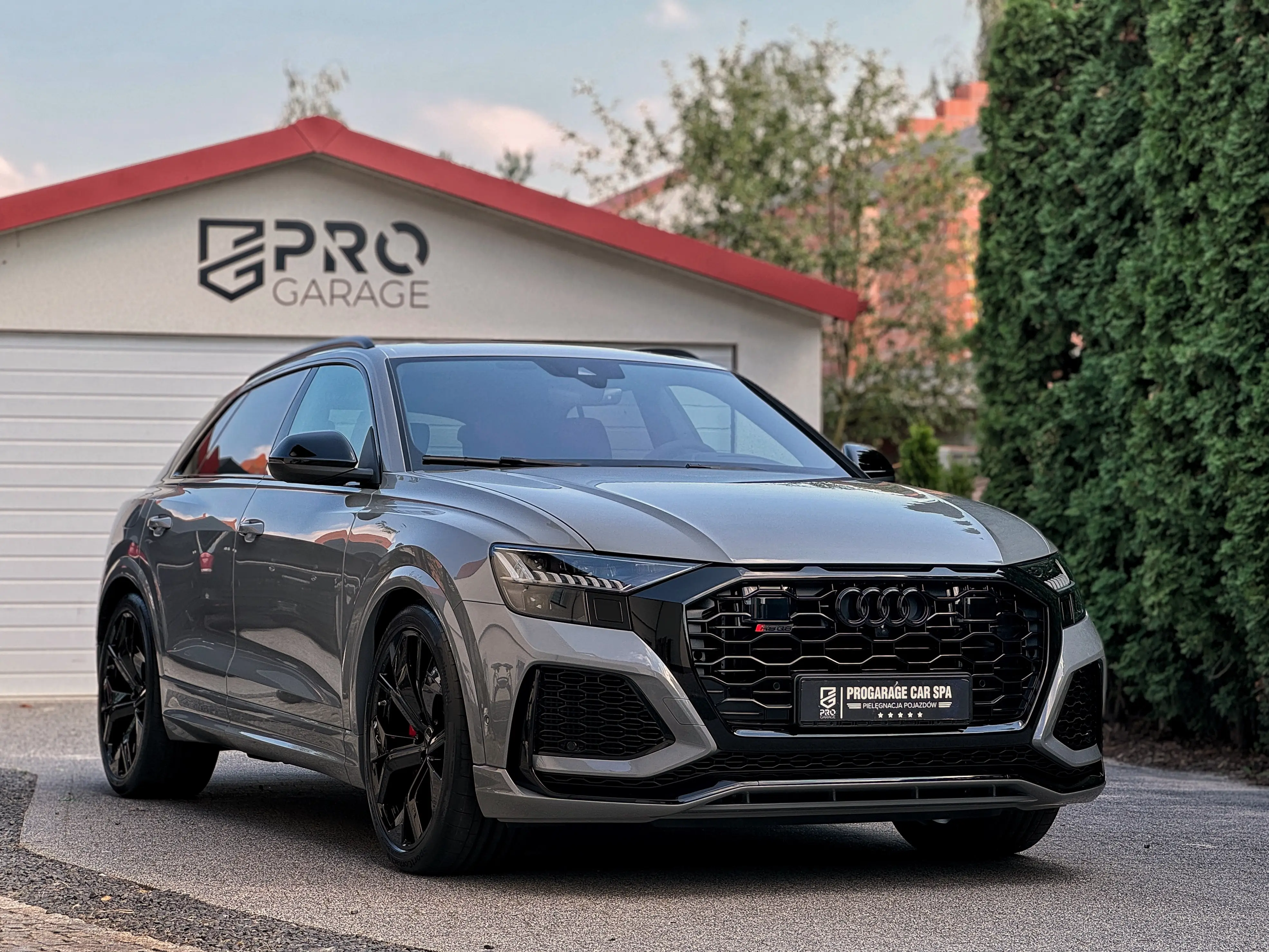 Audi RSQ8 - FULL BODY PPF